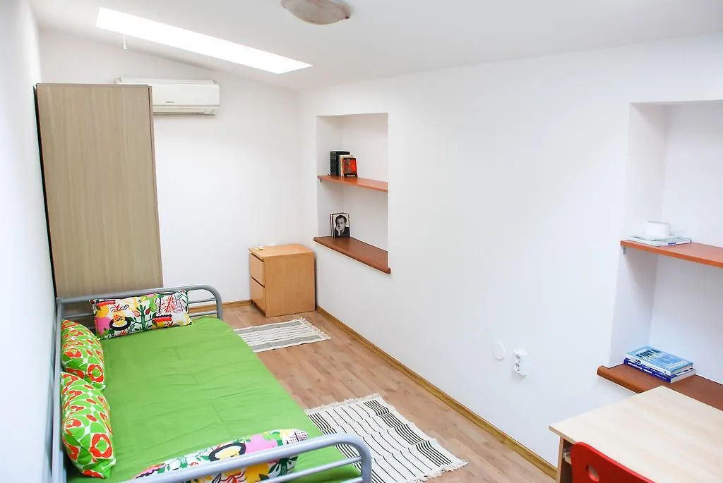 *** בית הארחה בוקרשט Vatra Accommodation רומניה