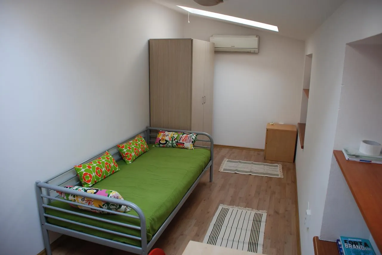 בית הארחה בוקרשט Vatra Accommodation